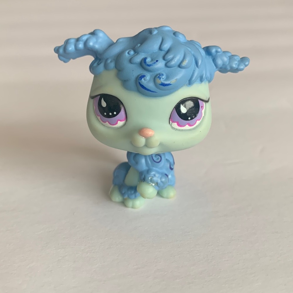 Littlest Pet Shop Blue Poodle #591 Purple Eyes
